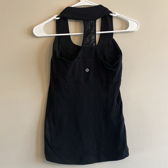 Women’s size 4 Lululemon black halter style tank with built in bra - Picture 2 of 4